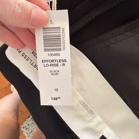 Aritzia Effortless Pants Lo-Rise - Picture 3 of 3